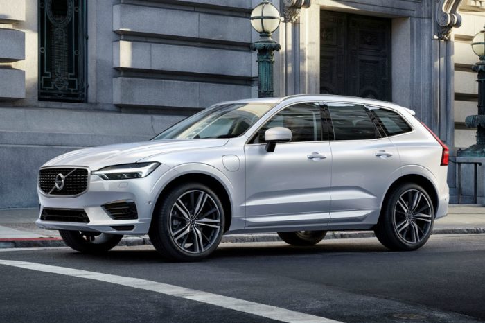 Volvo to impose 180 kph speed limit on all cars to highlight dangers of speeding