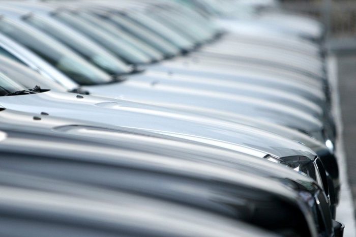 Global vehicle sales fall by 39 percent in March, industry looks for the path to recovery