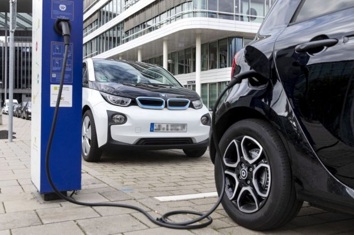 Bosch develops recharging services for European EV customers