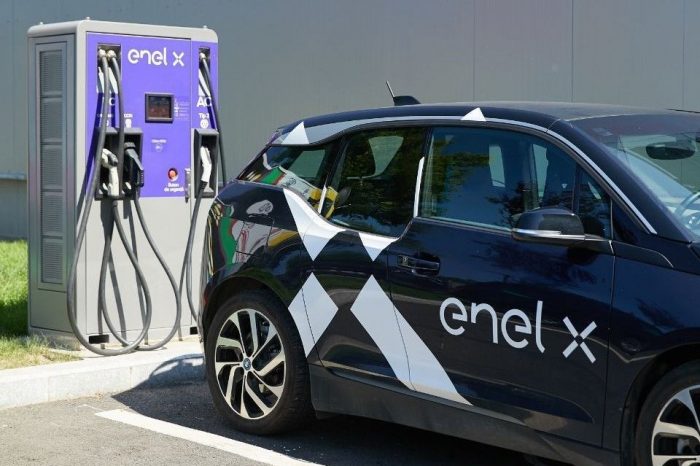 Enel X launches the first ultrafast charging stations of the European E-VIA FLEX-E project in Italy