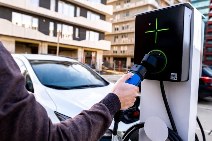 Romania's Lektri.co to sell 1,000 EV charging stations this year