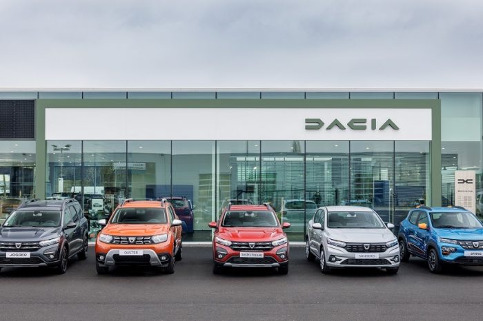 Dacia reveals first showroom with its new visual identity