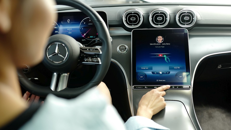 Mercedes-Benz teams up with Mastercard to introduce native in-car payments at the pump