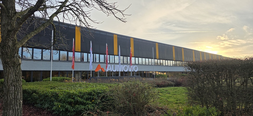 AUMOVIO completes sale of Mechelen location in Belgium to Dumarey Group
