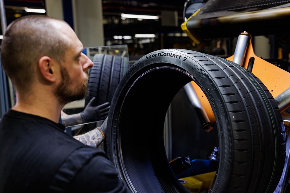 Continental expands portfolio of large and high-performance tires, aims to add 650 new tire sizes in 2027